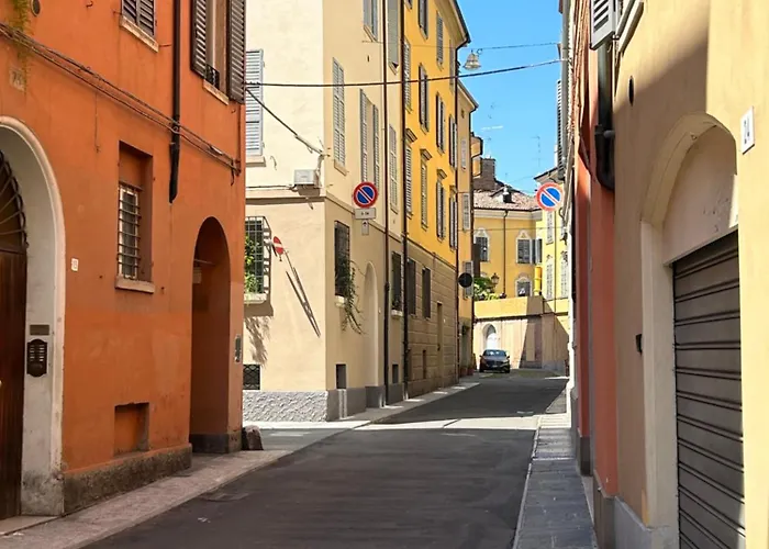 Tower 22 - Centre And Near Train Station Διαμέρισμα