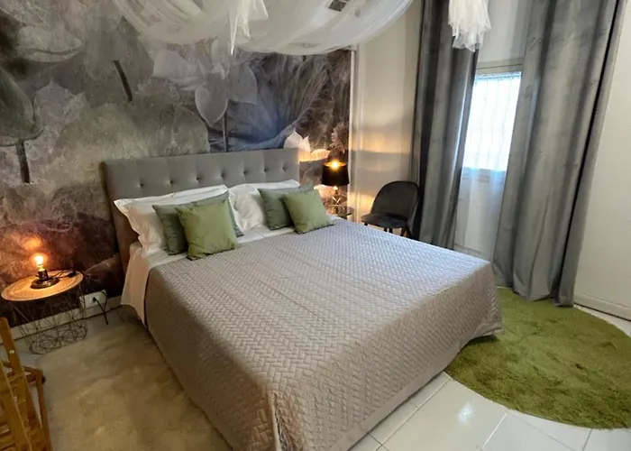 Tower 22 - Centre And Near Train Station Διαμέρισμα